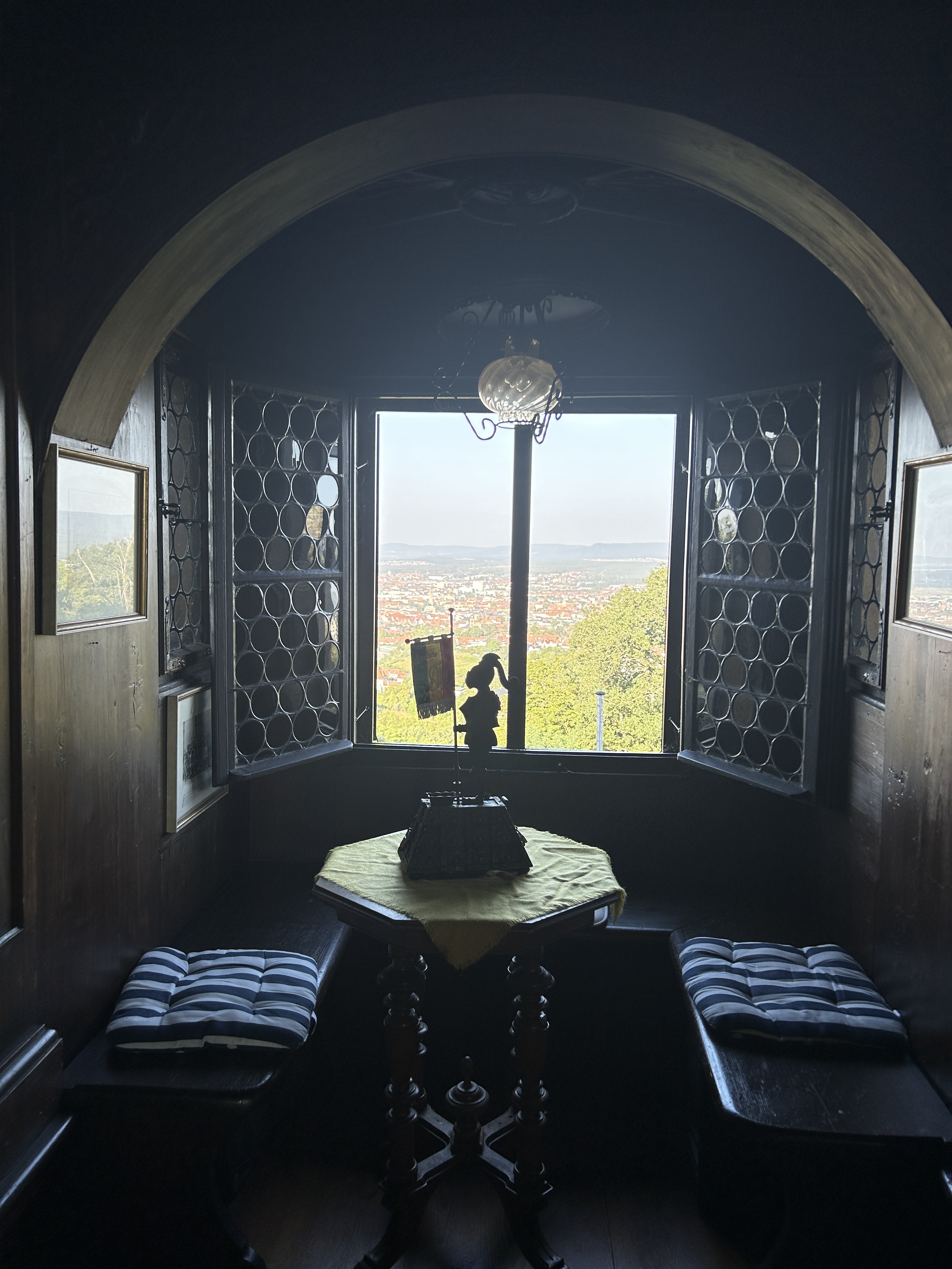 Bild 3: der Erker im Arminen Zimmer