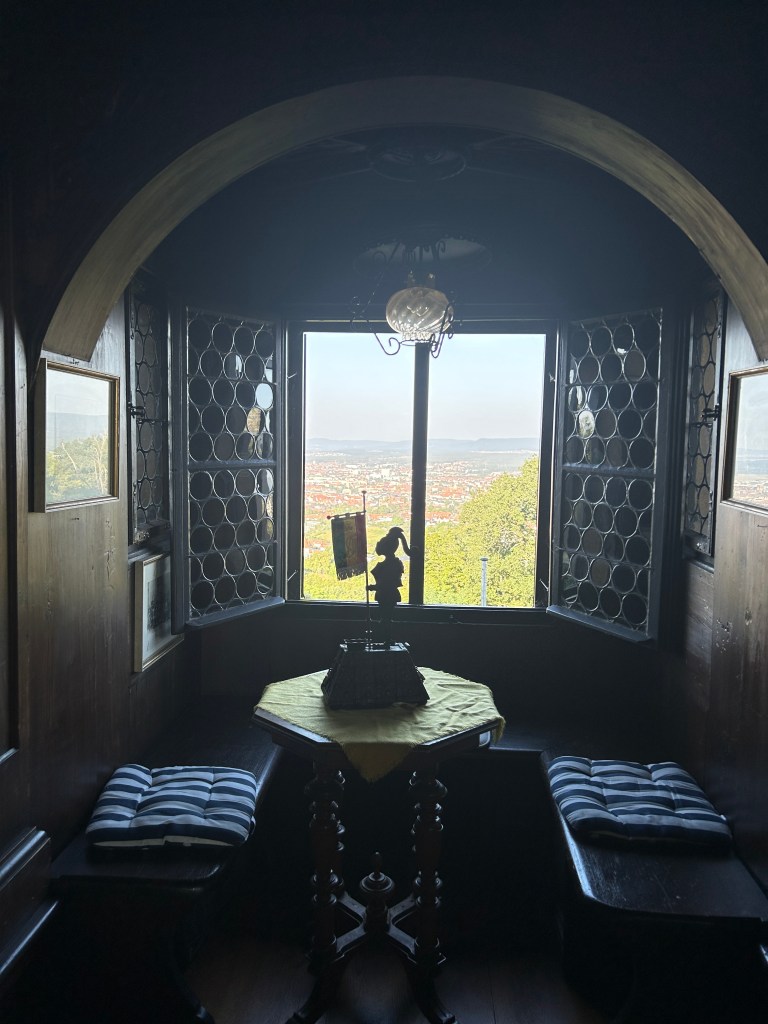 Bild 3: der Erker im Arminen Zimmer