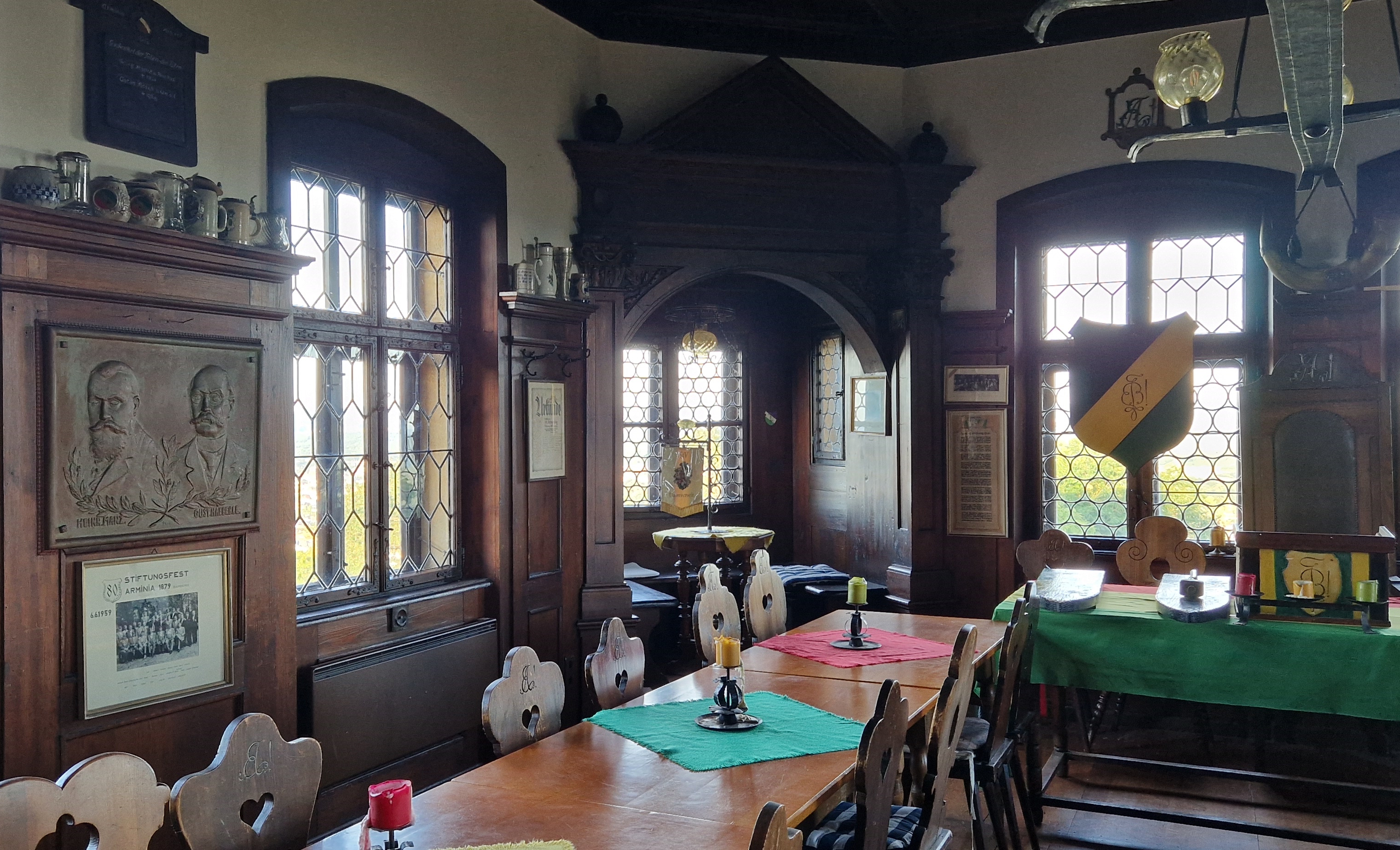 Bild 1: das Arminen Zimmer auf der Altenburg